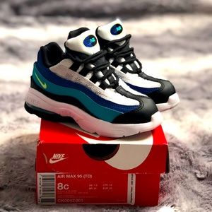 Nike (Toddler)